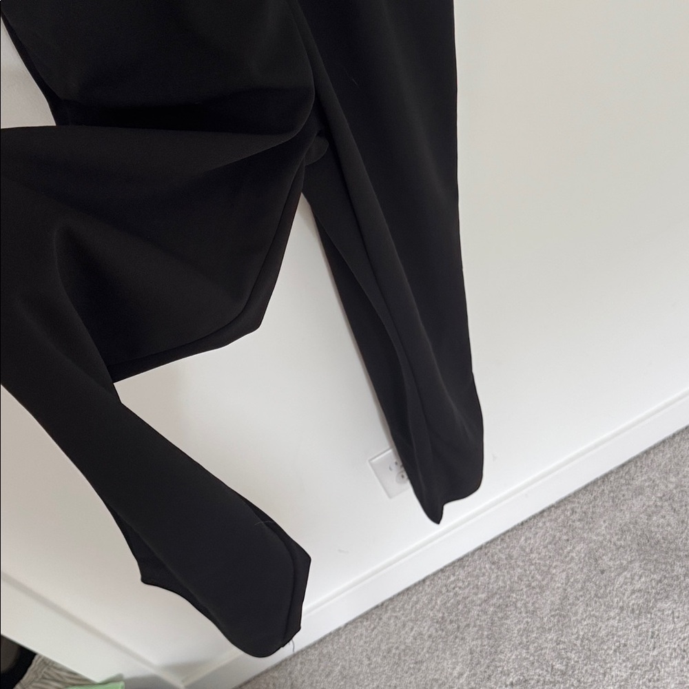 Lulu's Black Ruffle Strap V-Neck Jumpsuit - Size S - Picture 4 of 8